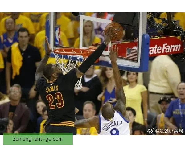 13周年回望詹姆斯死亡隔扣特里名场面招牌庆祝动作就此封神瞬间